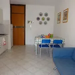 In 36877 Apartment *