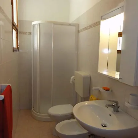 In 36877 * Бібіоне